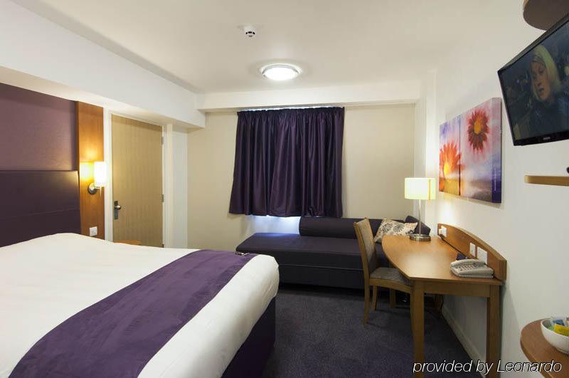 Premier Inn Nuneaton/Coventry Exteriör bild
