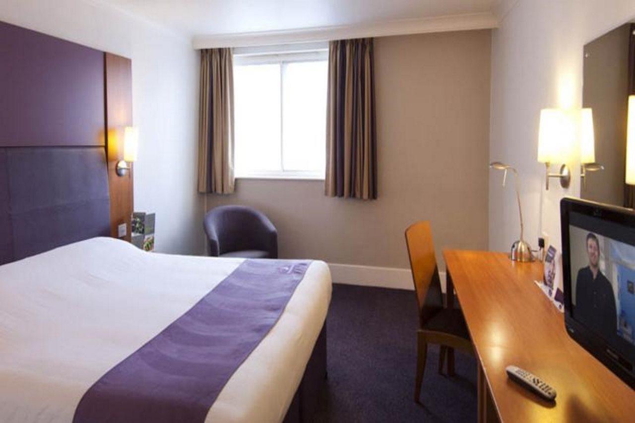Premier Inn Nuneaton/Coventry Exteriör bild